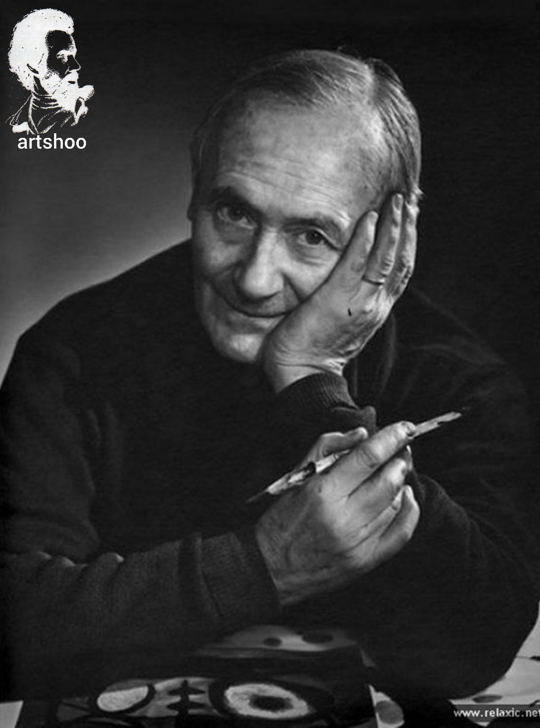 مدل پرتره سیاه قلم